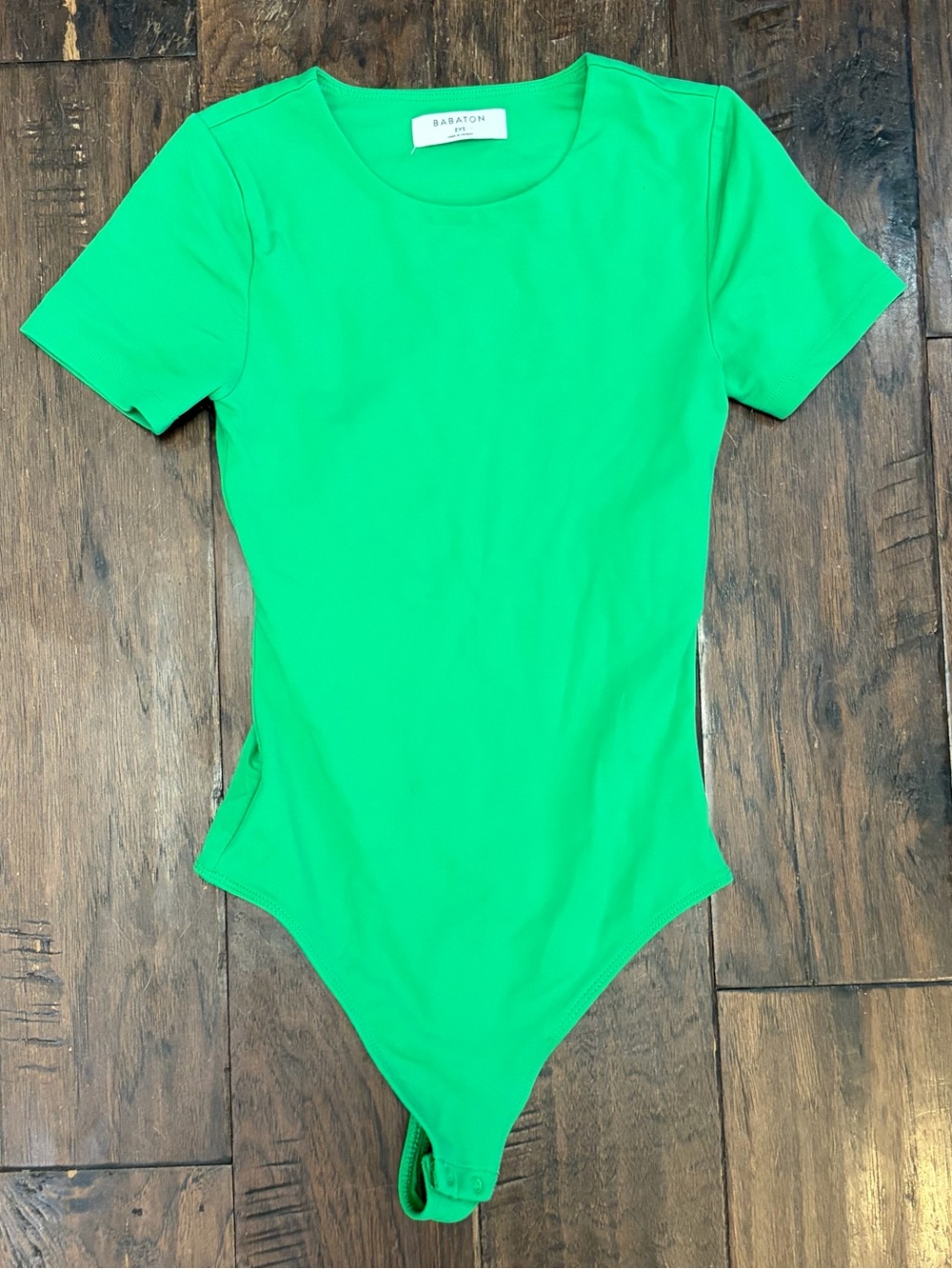 Aritzia Babaton Green Scoop Neck Short Sleeve Bodysuit XXS 2XS